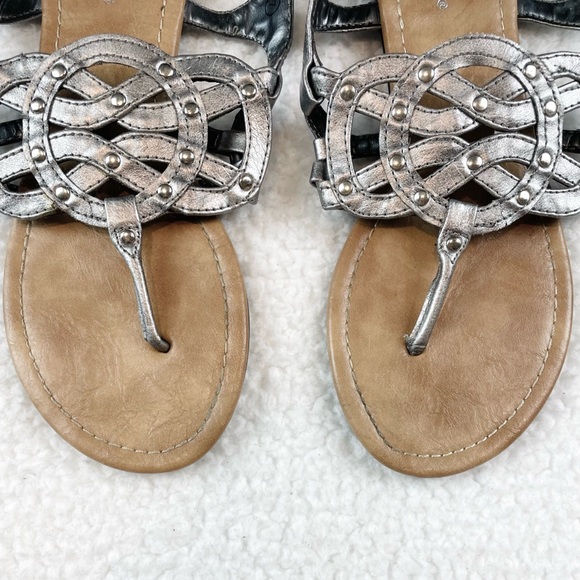 SODA • Silver/Tan Studded Thong Sandals - Picture 10 of 16